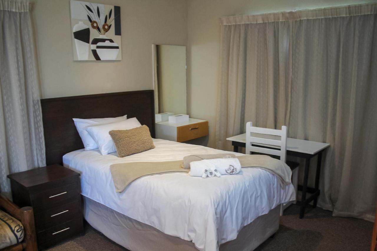 Villa La Sola B&B And Self-Catering Boksburg Kültér fotó